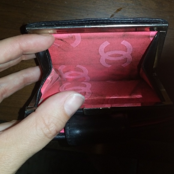 Chanel Wallet - Picture 6 of 6